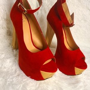**New** Red Wooded chunky heel